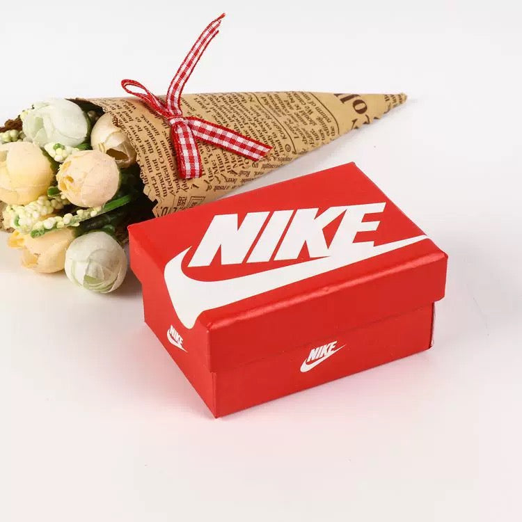 Mini shoes box(without shoes)